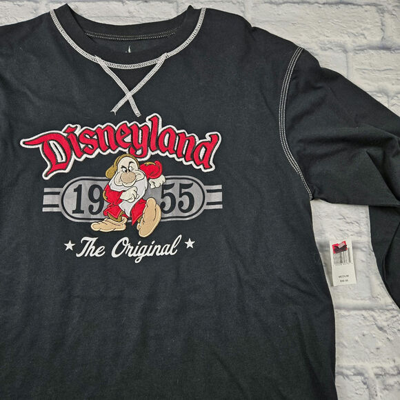 Grumpy Disney Parks Black Long Sleeve T-shirt Disneyland The Original sz Medium - Picture 3 of 10